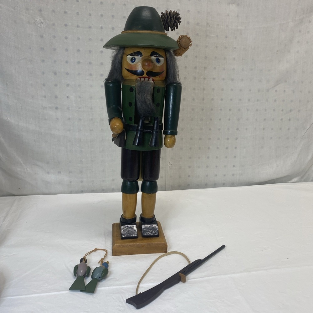 Old Germany Collection‎ Nutcracker Wooden Duck Hunter Christmas Outdoors 16"